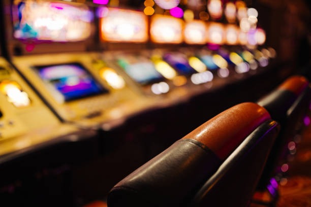 Captain's Bounty hand payout table showing card rankings and bounty trigger example